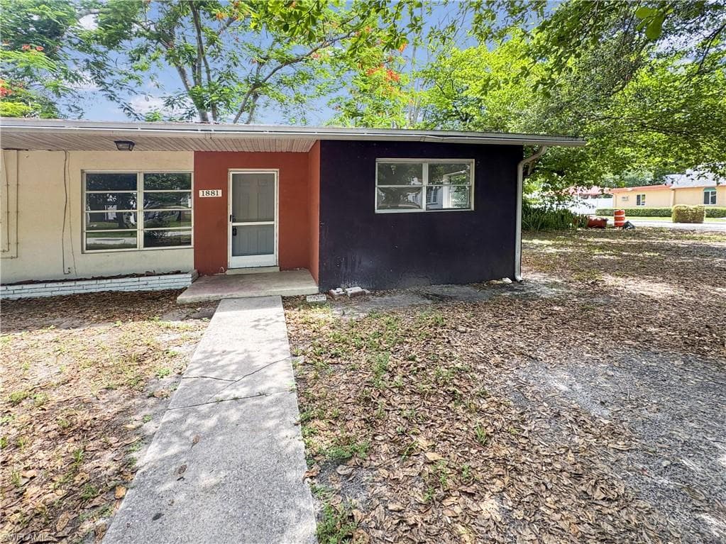 1881 Edison AVE FORT MYERS, FL 33901