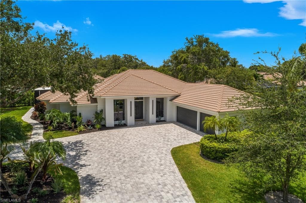 1984 Mission DR NAPLES, FL 34109