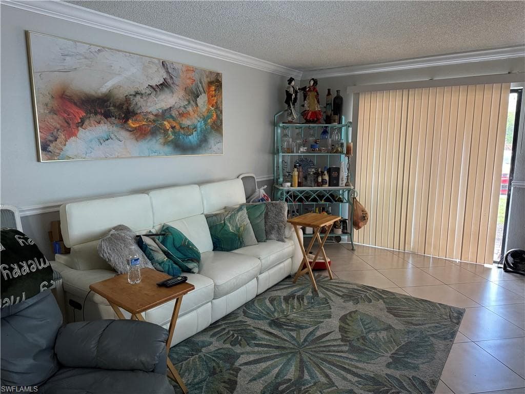 5307 Summerlin RD 704 FORT MYERS, FL 33919