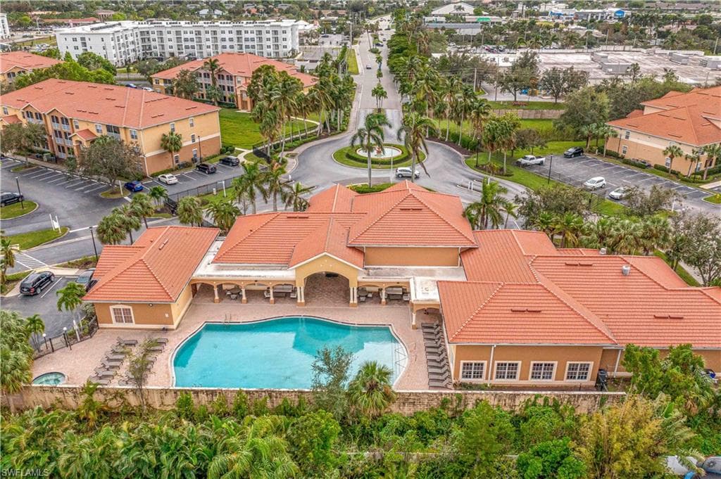 9015 Colby DR 2010 FORT MYERS, FL 33919