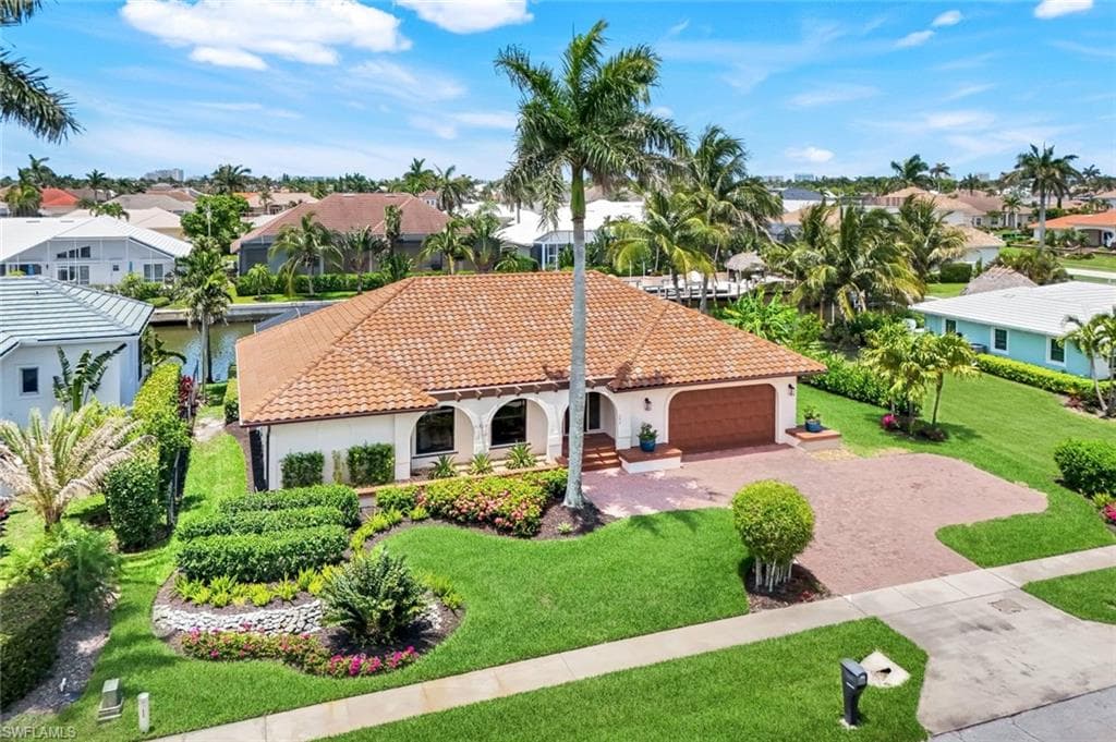 284 Polynesia CT MARCO ISLAND, FL 34145