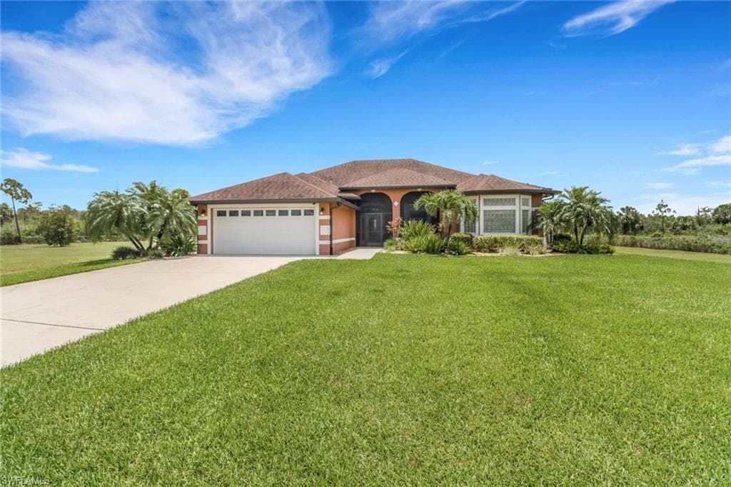 2060 Desoto BLVD N NAPLES, FL 34120