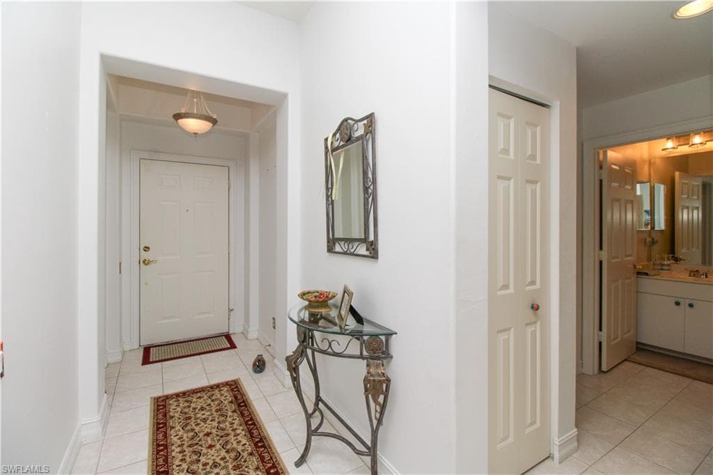1045 Tarpon Cove DR 202 NAPLES, FL 34110