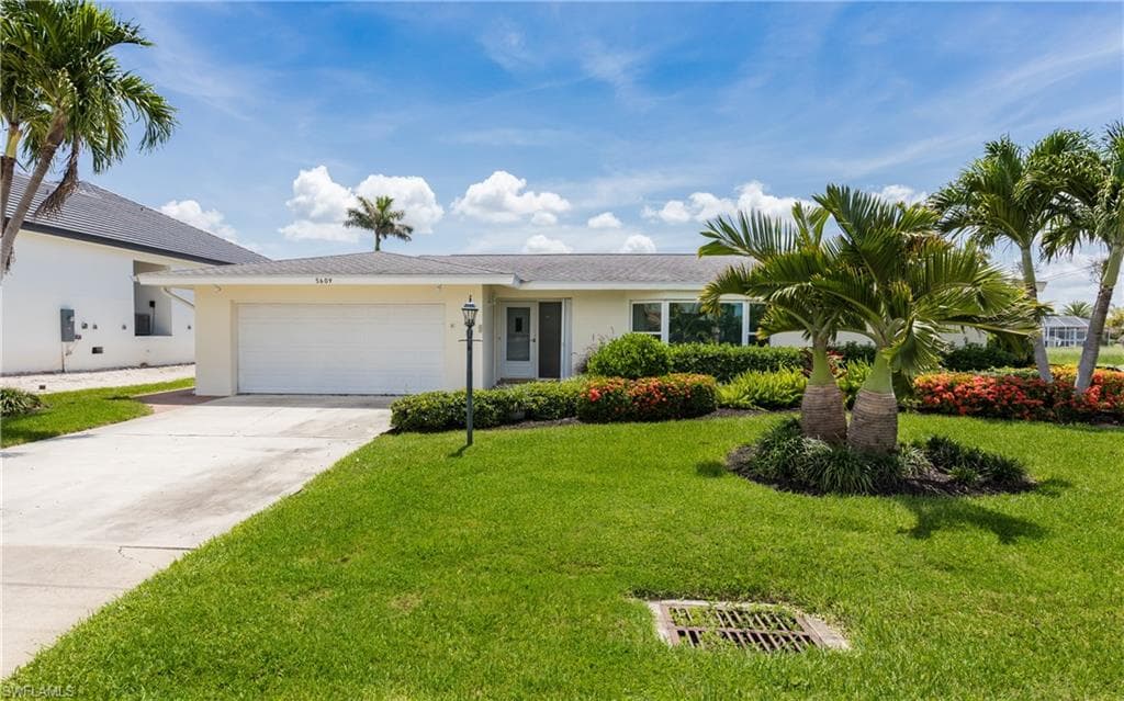 5609 De Soto CT CAPE CORAL, FL 33904