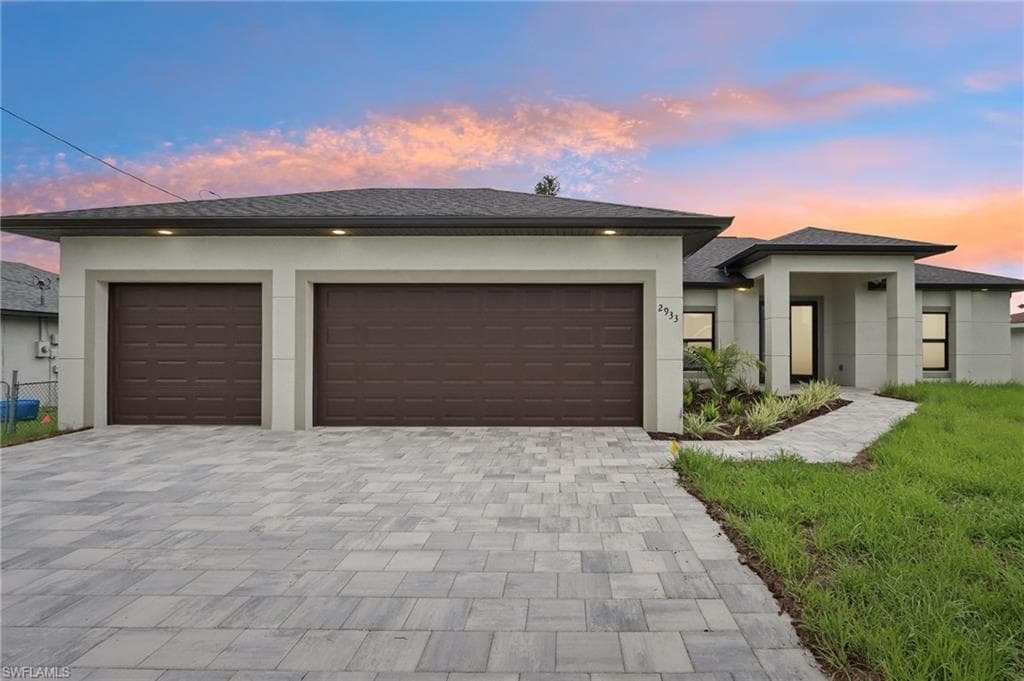 2933 SE Santa Barbara PL CAPE CORAL, FL 33904