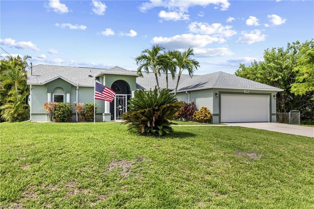 338 NE 25th TER CAPE CORAL, FL 33909