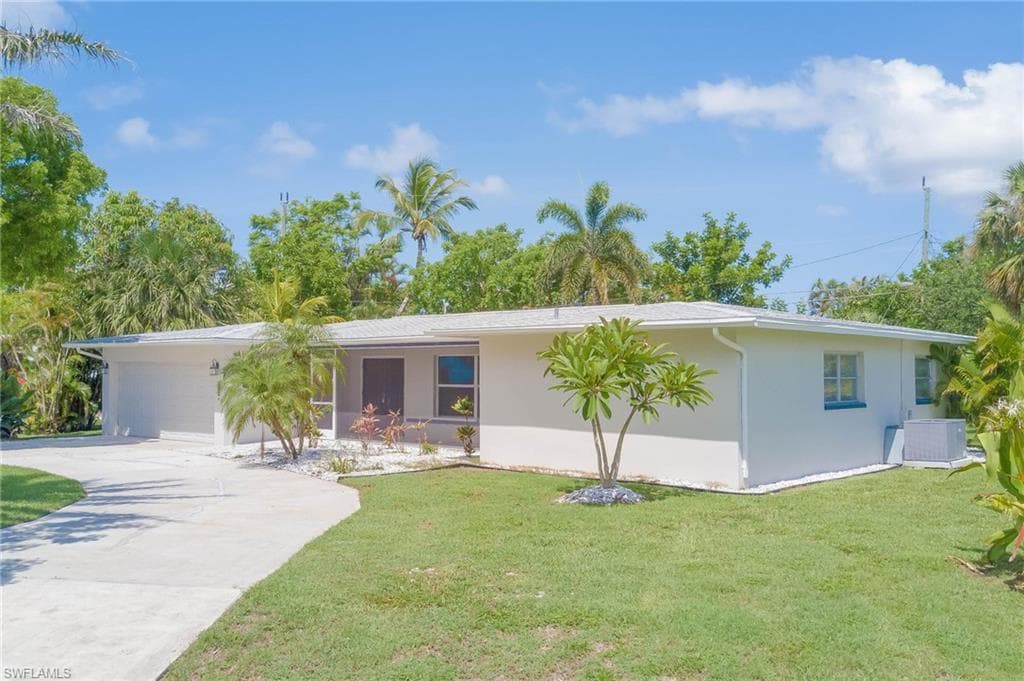 827 El Dorado PKWY E CAPE CORAL, FL 33904