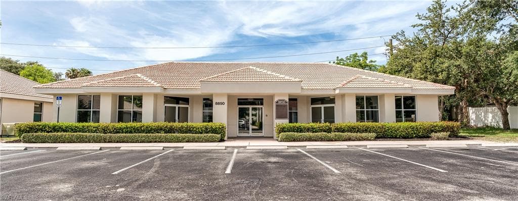 8850 Terrene CT BONITA SPRINGS, FL 34135