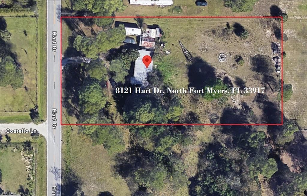8121 Hart DR NORTH FORT MYERS, FL 33917