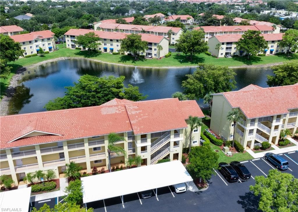 8264 Key Royal CIR 821 NAPLES, FL 34119