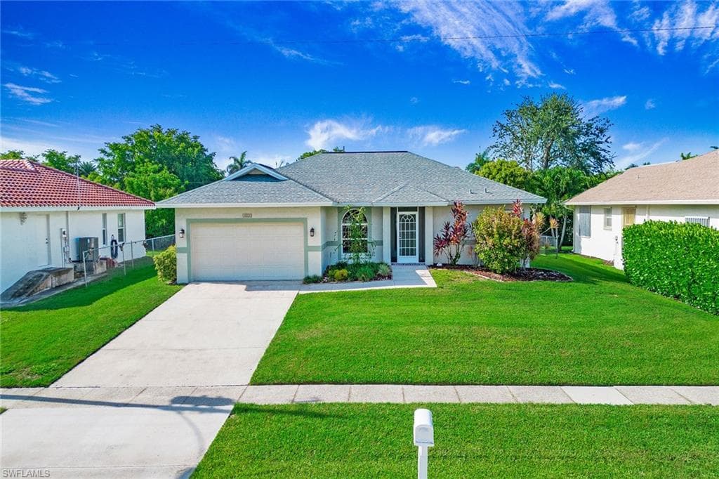 1825 Bahama AVE MARCO ISLAND, FL 34145