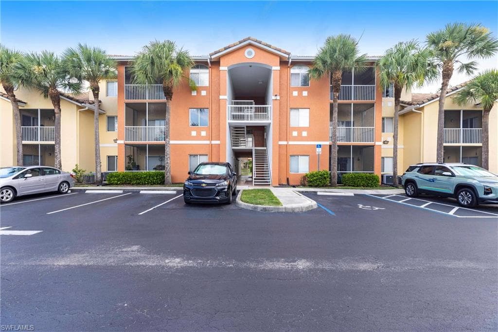 6490 Aragon WAY 306 FORT MYERS, FL 33966