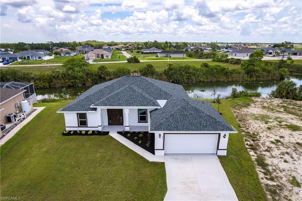 4301 NE 9th CT CAPE CORAL, FL 33909