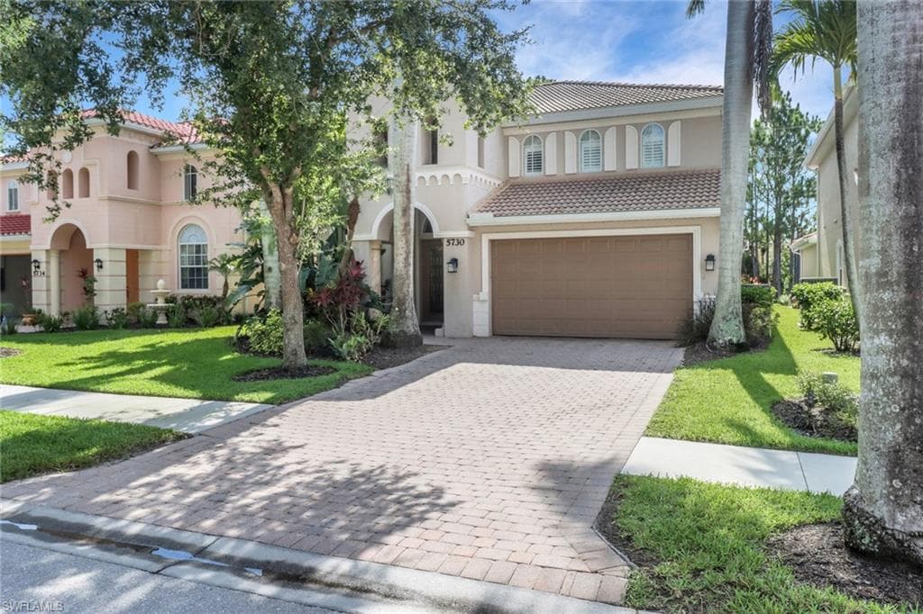 5730 Lago Villaggio WAY NAPLES, FL 34104