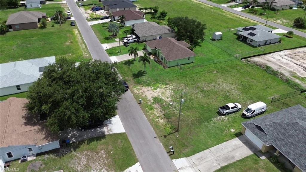 2212 13th PL CAPE CORAL, FL 33909