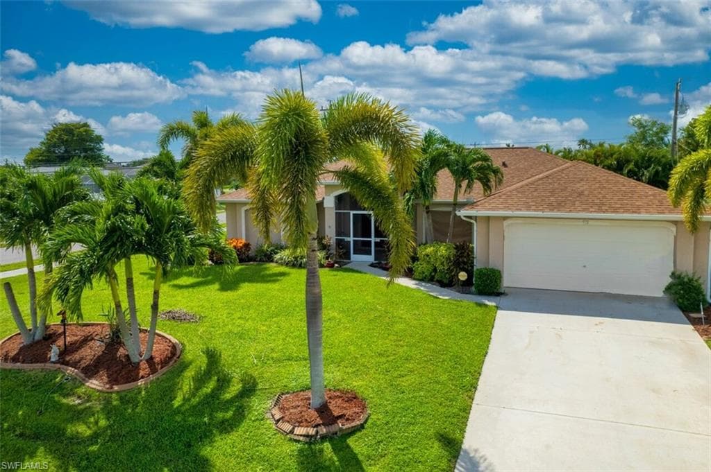 914 SW 9th CT CAPE CORAL, FL 33991