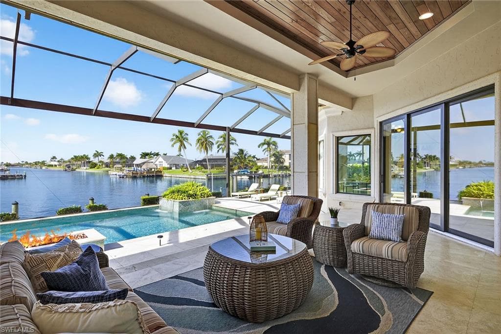 2804 36th TER CAPE CORAL, FL 33914