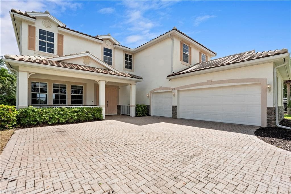 1117 Amber Lake CT CAPE CORAL, FL 33909