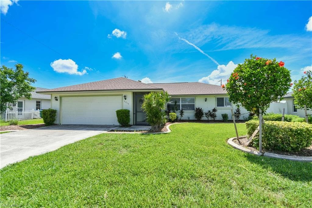 3913 Pelican BLVD CAPE CORAL, FL 33914
