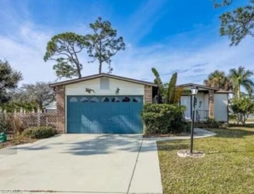10091 Broken Woods CT NORTH FORT MYERS, FL 33903