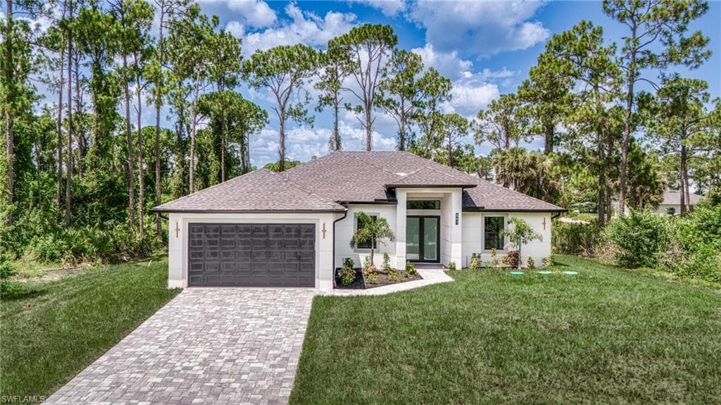 807 Hamilton AVE LEHIGH ACRES, FL 33972