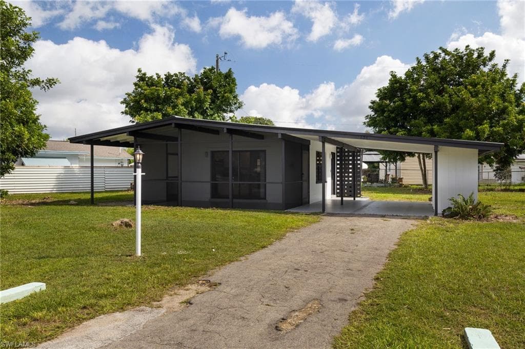 134 Coolidge AVE LEHIGH ACRES, FL 33936