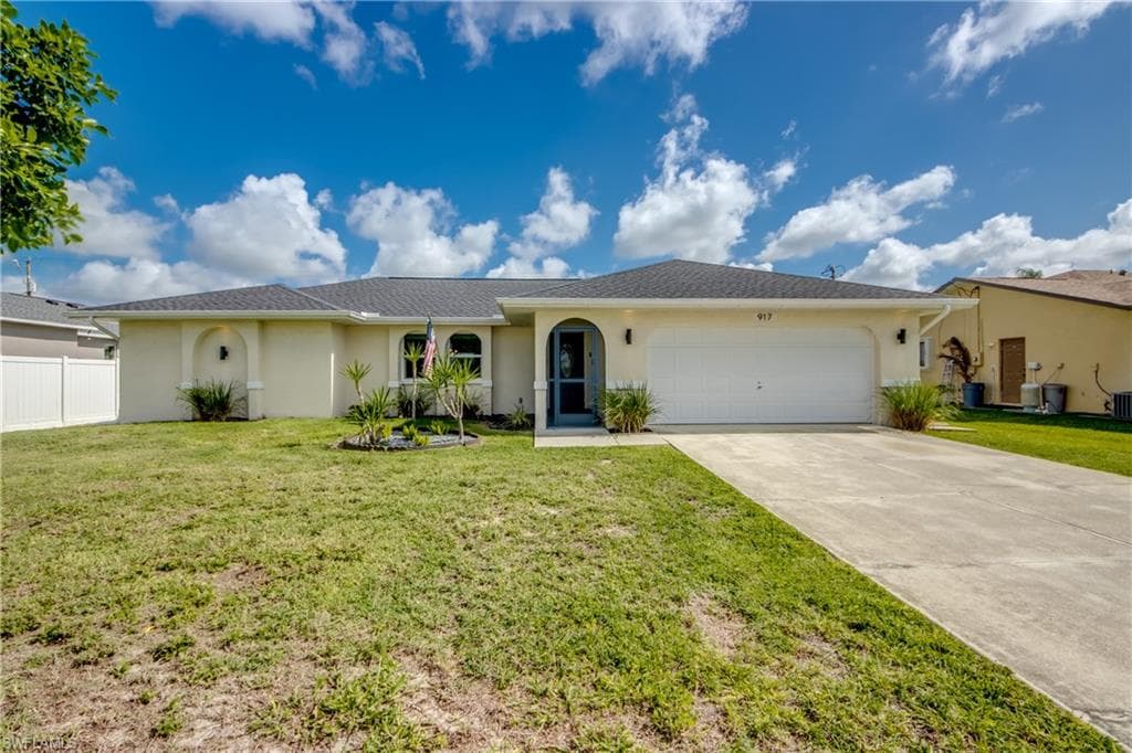 917 SW 23rd ST CAPE CORAL, FL 33991