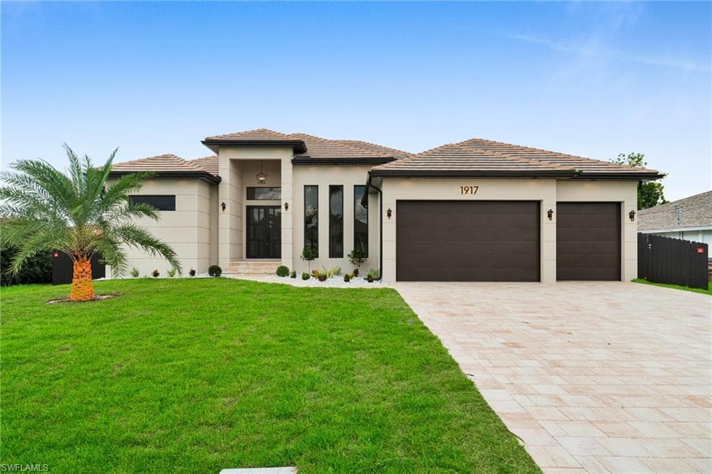 1917 SE 21st ST CAPE CORAL, FL 33990