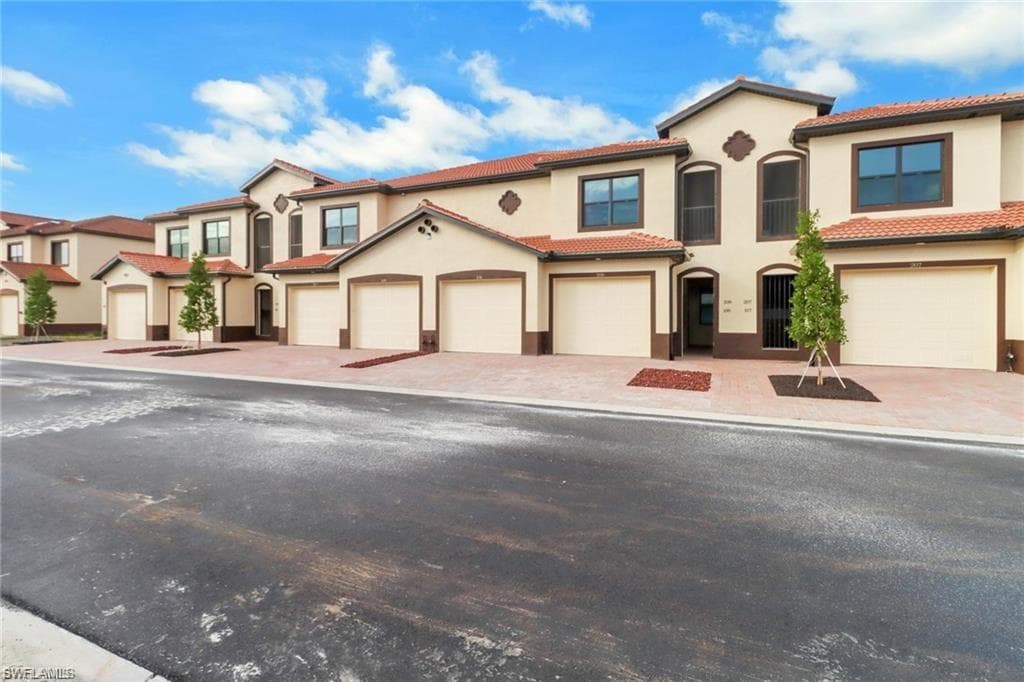 1802 Samantha Gayle WAY 204 CAPE CORAL, FL 33914