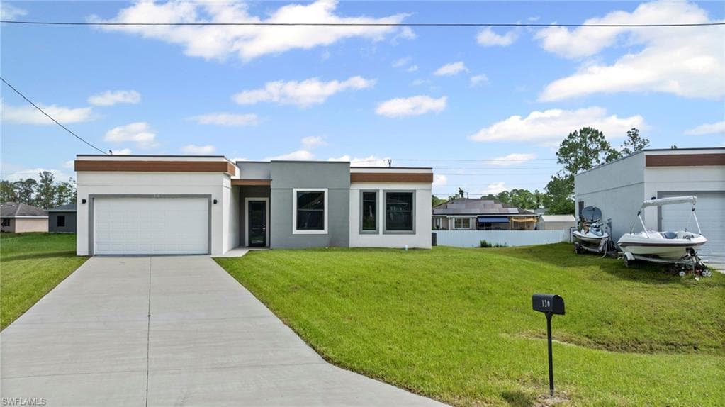 130 Viewpoint DR LEHIGH ACRES, FL 33972