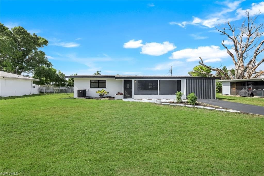 2118 Aldridge AVE FORT MYERS, FL 33907