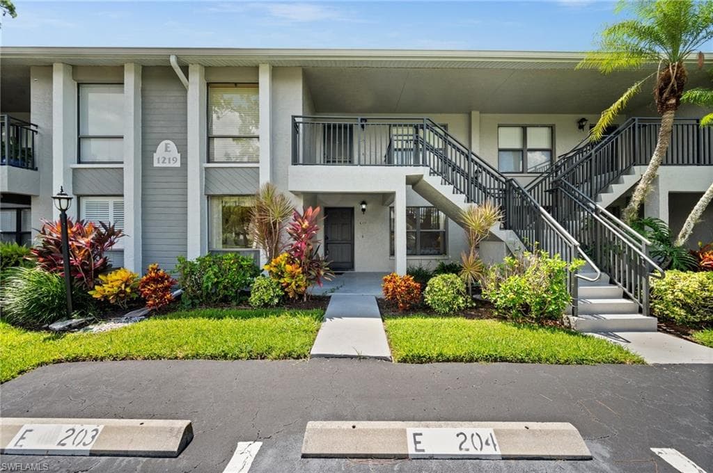 1219 Commonwealth CIR E103 NAPLES, FL 34116