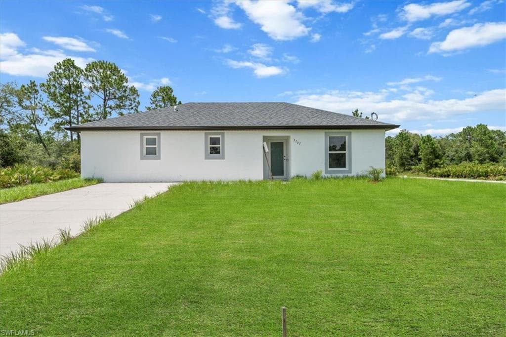 3707 20th ST LEHIGH ACRES, FL 33920