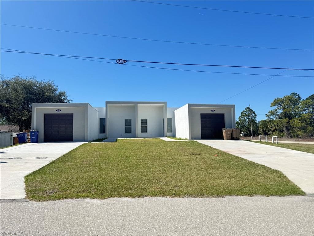 1015 Jaguar BLVD LEHIGH ACRES, FL 33974