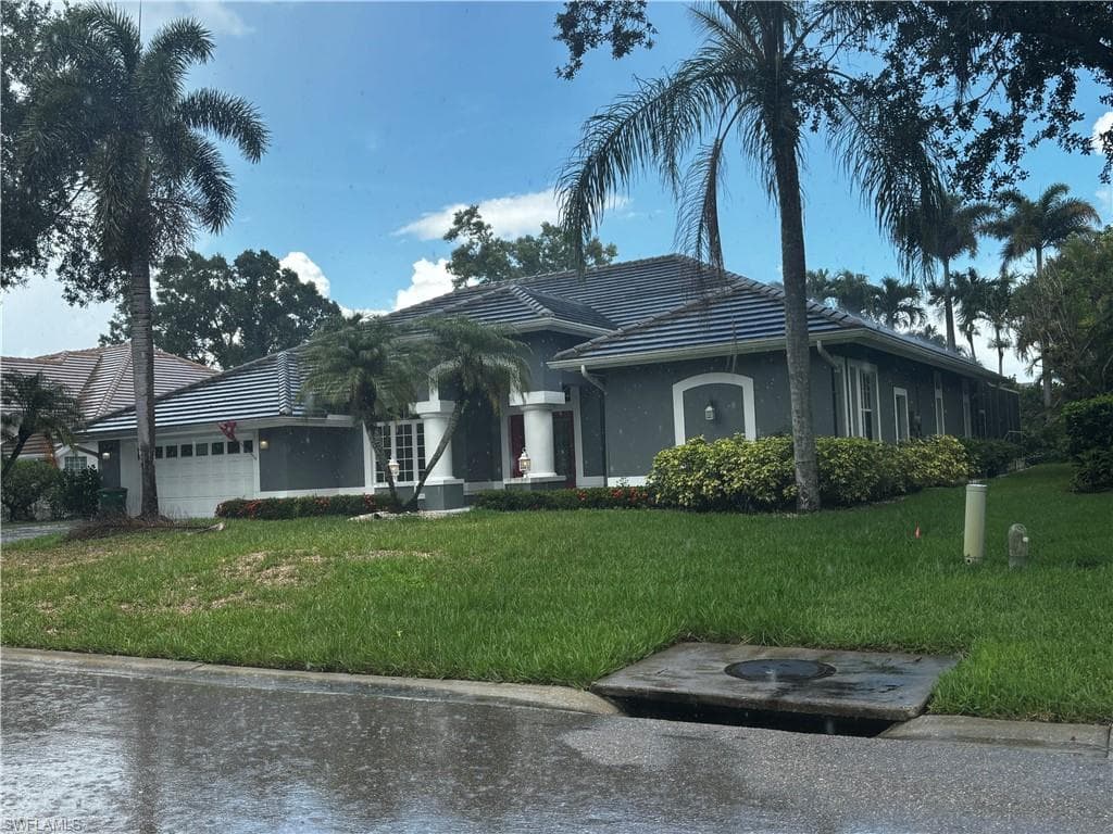 226 Monterey DR NAPLES, FL 34119