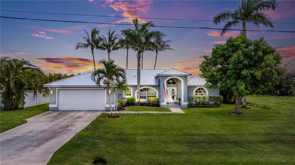 606 Mohawk PKWY CAPE CORAL, FL 33914