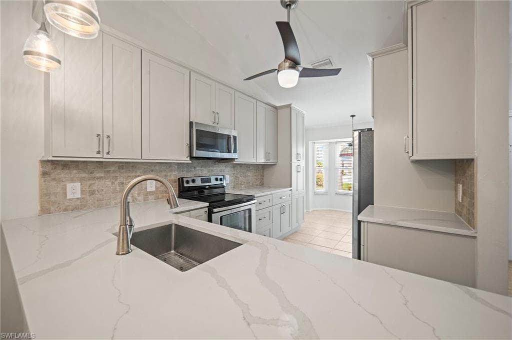 13230 heather ridge LOOP FORT MYERS, FL 33966
