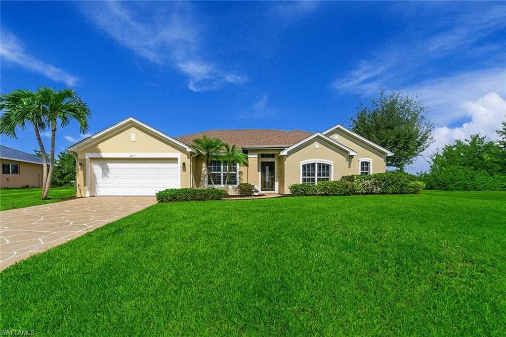 831 5th TER CAPE CORAL, FL 33991