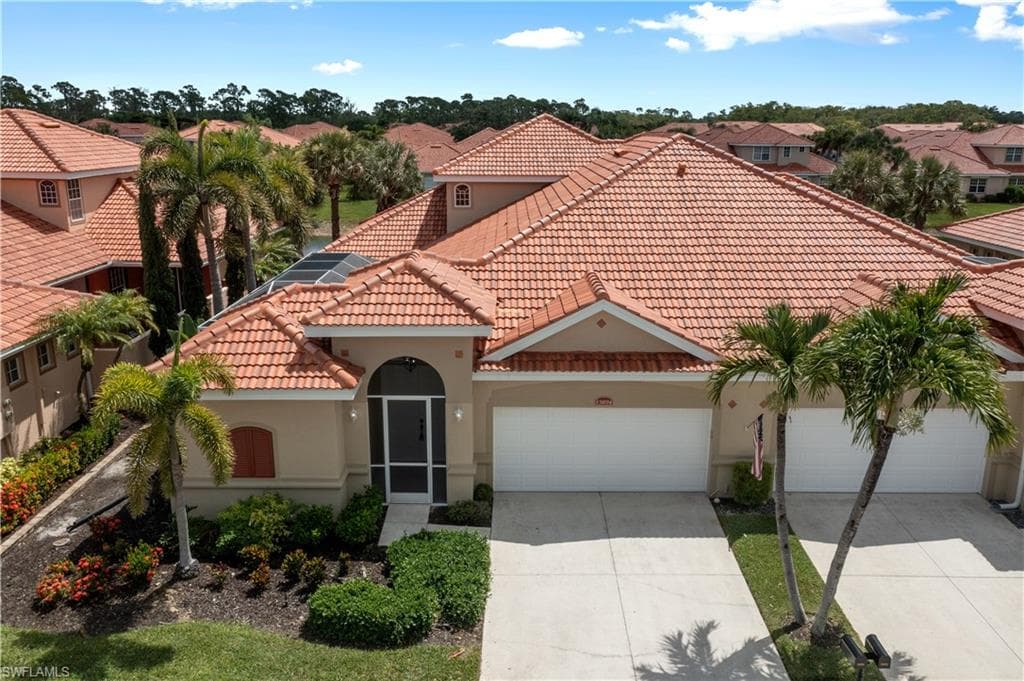 13894 Bently CIR FORT MYERS, FL 33912