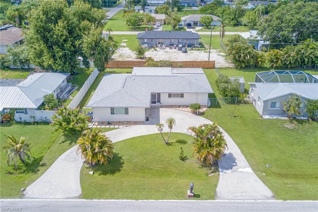 13245 Caribbean BLVD FORT MYERS, FL 33905