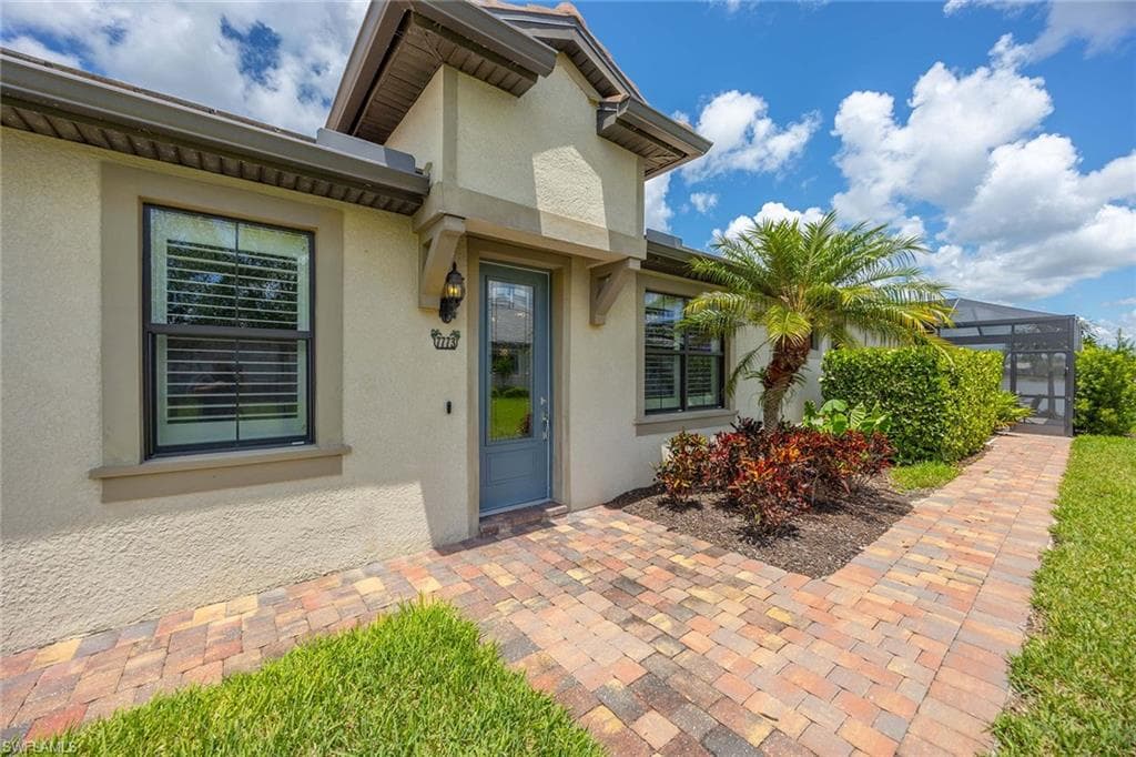 7773 Jacaranda LN NAPLES, FL 34114
