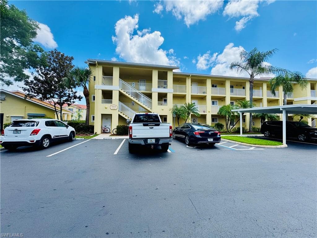 8284 Key Royal CIR 1334 NAPLES, FL 34119