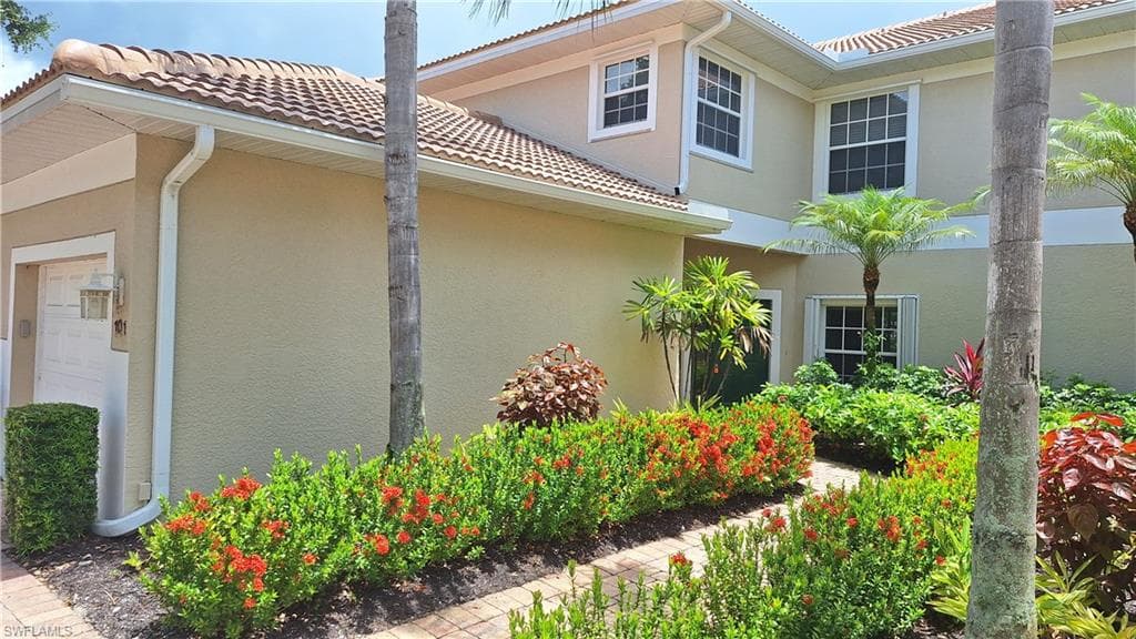 5630 Sherborn DR 101 NAPLES, FL 34110