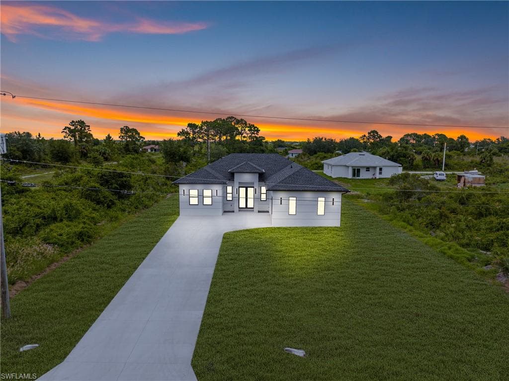 3010 72nd ST W LEHIGH ACRES, FL 33971