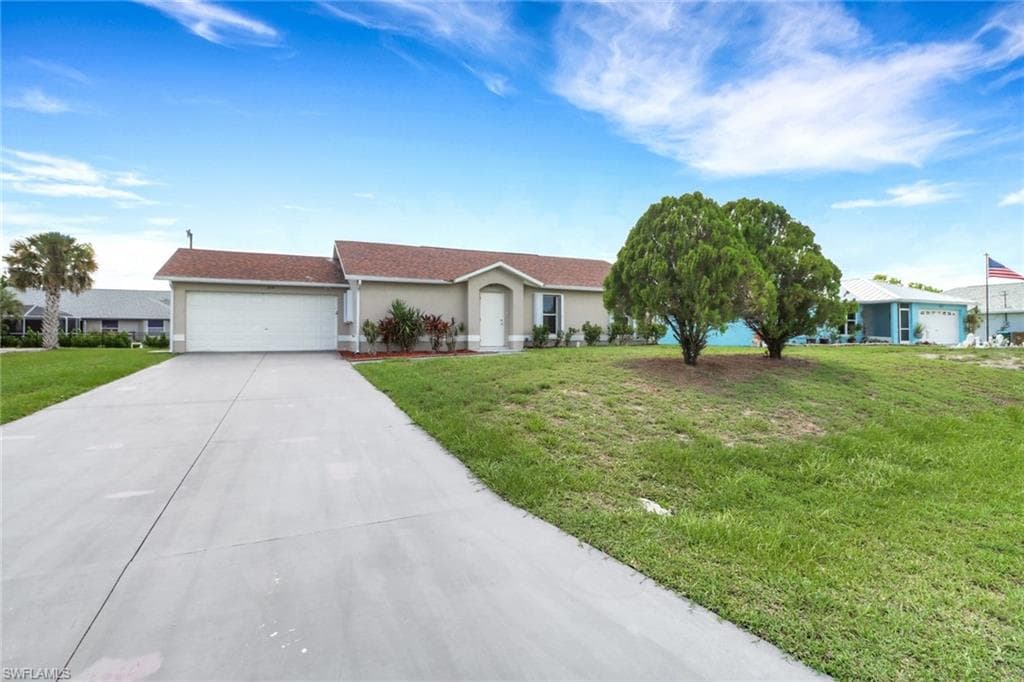 4535 15th PL CAPE CORAL, FL 33914