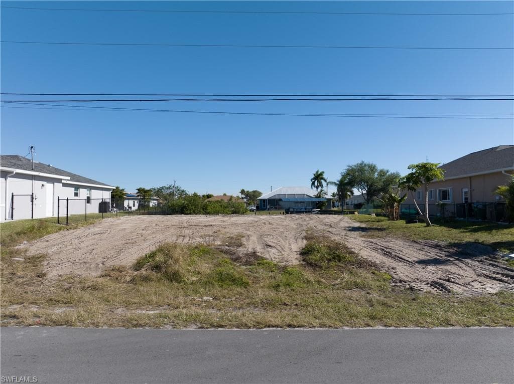 3111 SW 25th AVE CAPE CORAL, FL 33914