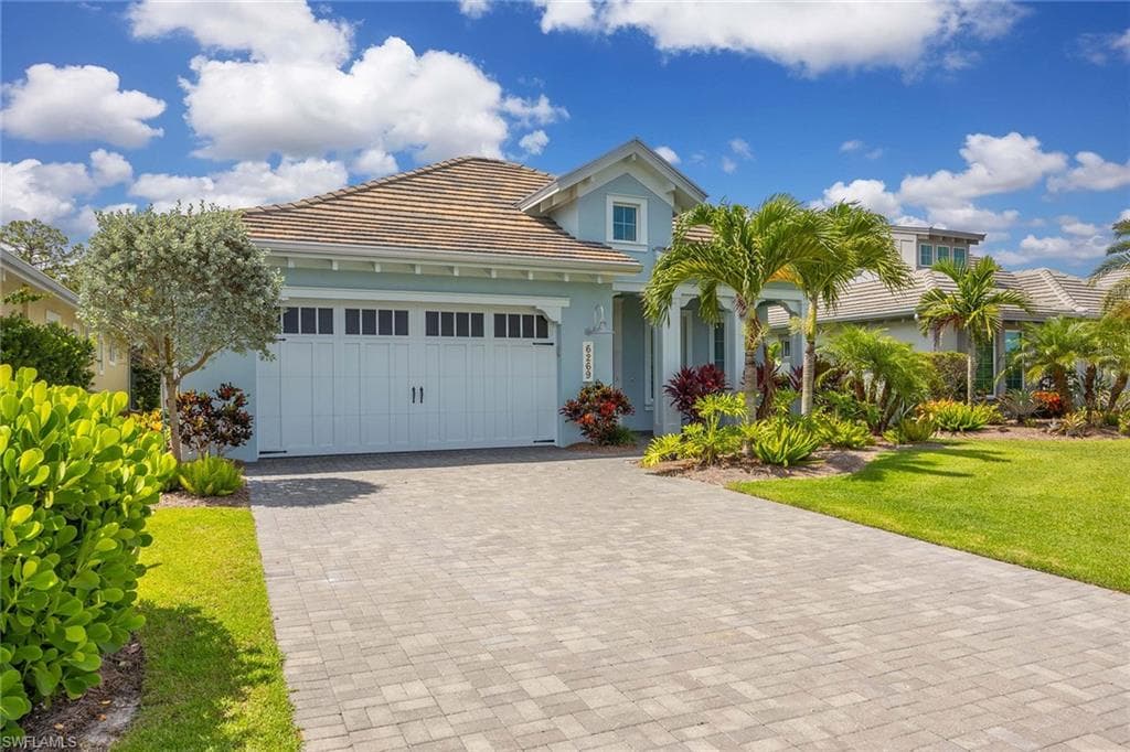 6269 Antigua WAY NAPLES, FL 34113
