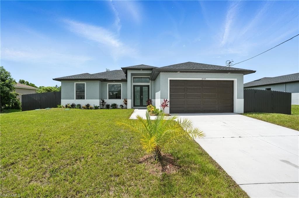 3725 12th ST W LEHIGH ACRES, FL 33971