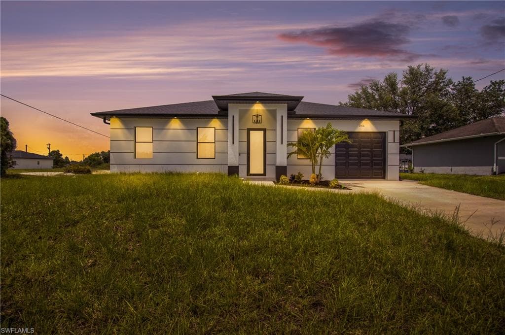 2516 42nd ST SW LEHIGH ACRES, FL 33976