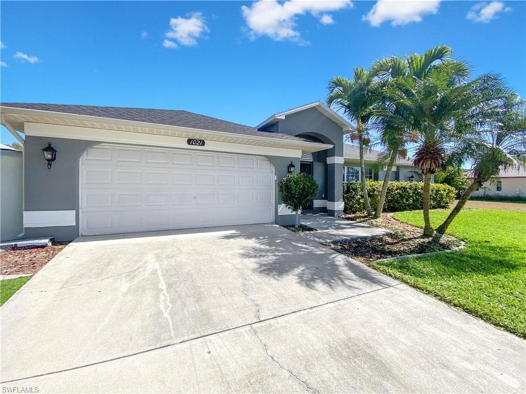 1021 NW 43rd AVE CAPE CORAL, FL 33993